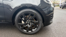 Land Rover Discovery 3.0 D250 R-Dynamic SE 5dr Auto Diesel Station Wagon